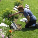 Eight Reasons Why the Death of an Elderly Loved One is Difficult